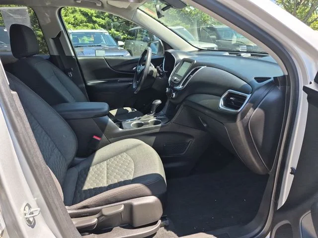 Used 2018 Silver Chevrolet LT image 30