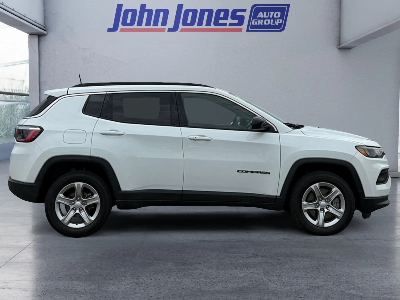 Used 2024 WHITE JEEP LATITUDE 4X4 image 6