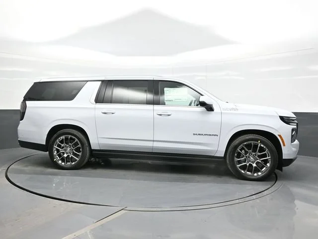 2026 Chevrolet Suburban High Country - Photo 8