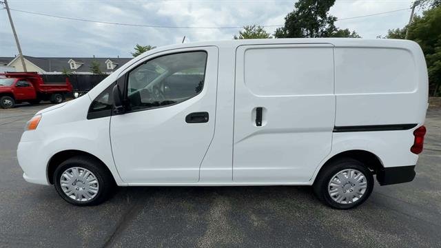 Used 2021 White Nissan S Xtronic CVT image 5