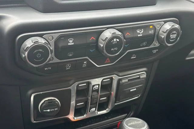 Used 2021 Gray Jeep Sport image 22