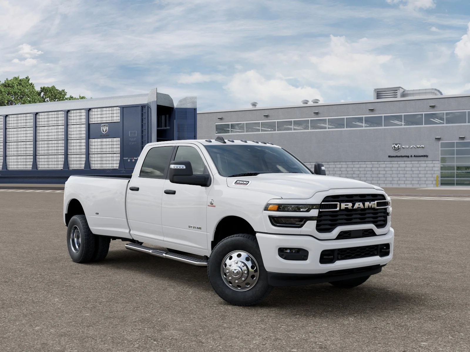 New 2026 Bright White Clear-Coat Exterior Paint RAM BIG HORN image 3