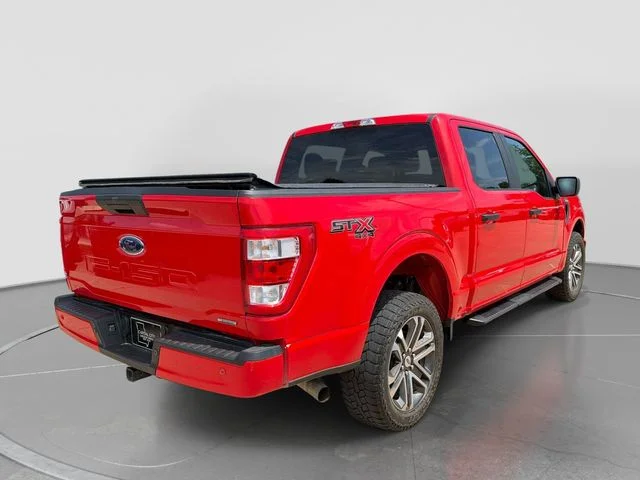 Used 2022 Red Ford XL image 4