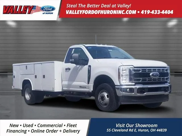 2025 Ford F-550 Super Duty Chassis Cab