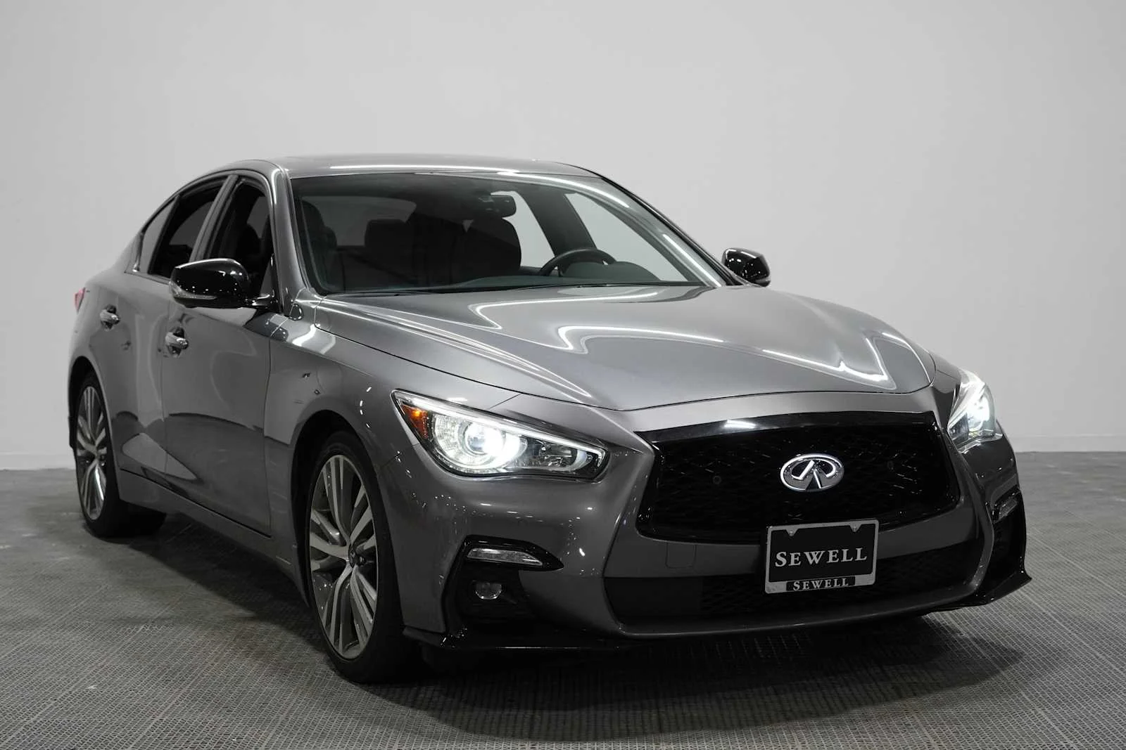 Used 2023 Graphite Shadow INFINITI SENSORY image 3