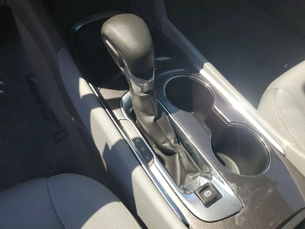 Used 2024 Sterling Gray Metallic Chevrolet 1LT image 27