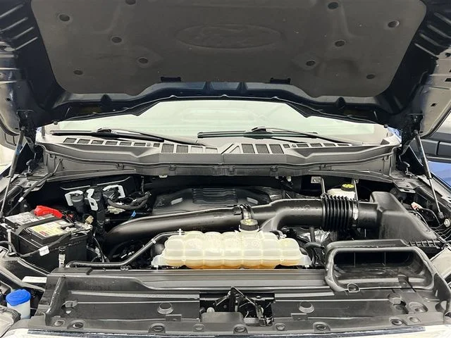 Used 2023 Blue Ford XLT image 34
