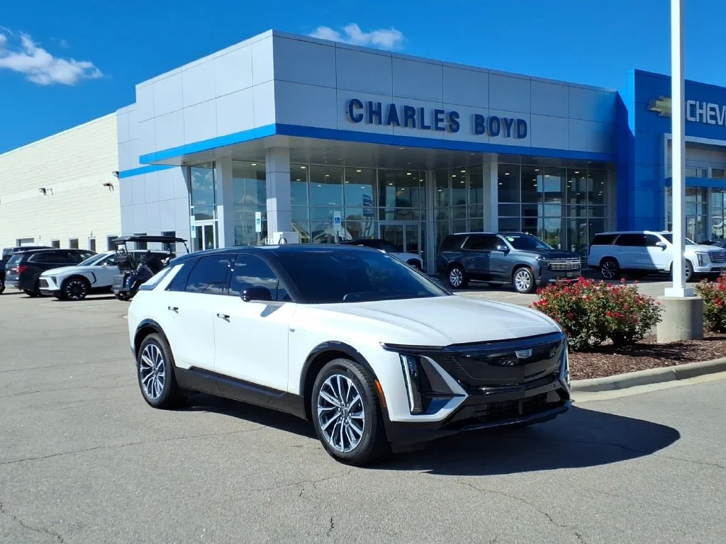 2024 Cadillac LYRIQ