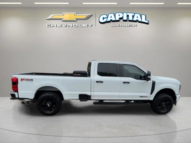 Used 2023 White Ford XL image 6