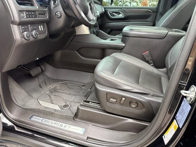 Used 2023 BLACK Chevrolet Z71 image 9