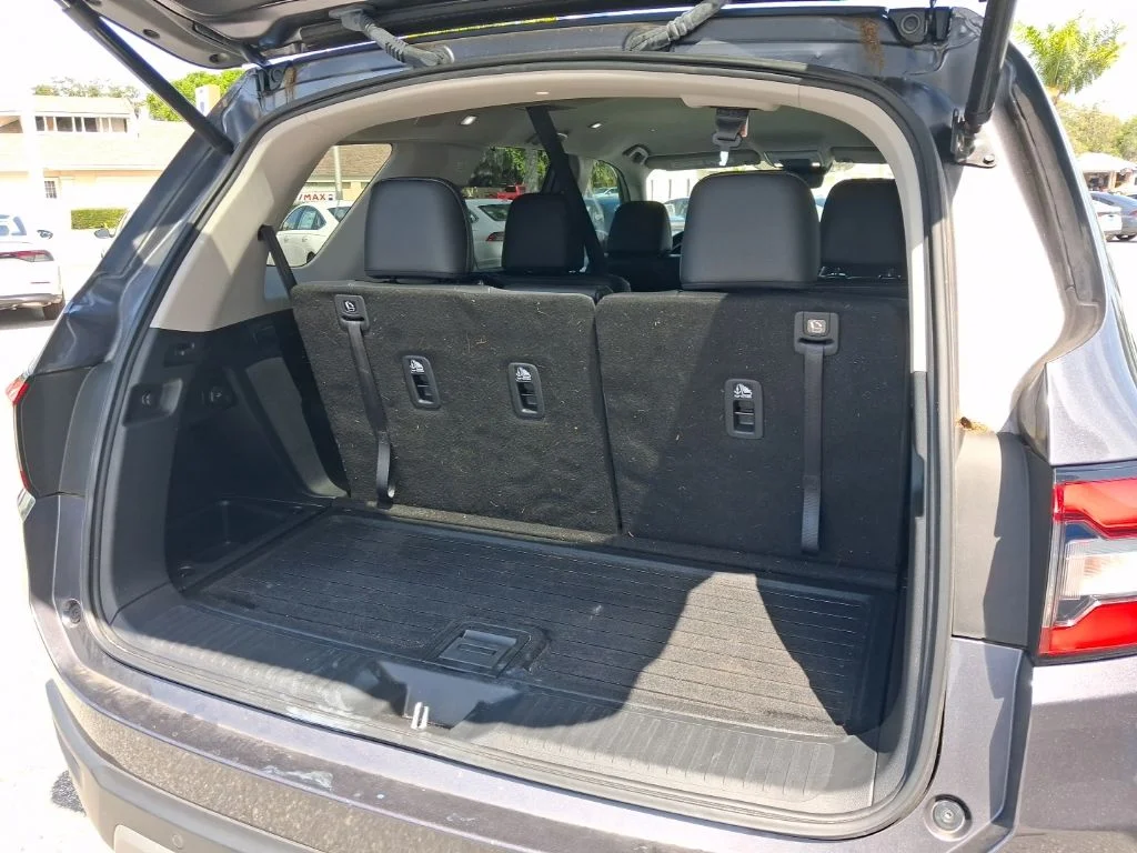 Used 2025  Honda EX-L image 9