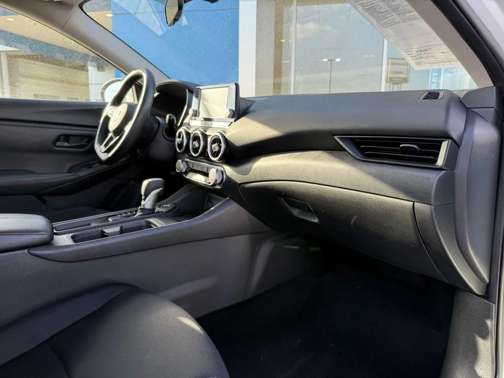 Used 2024 White Nissan S image 16