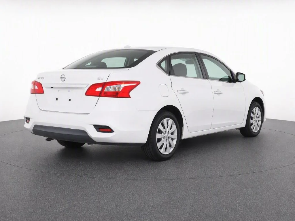 Used 2018  Nissan SV image 3