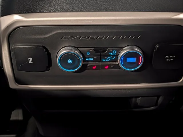 Used 2024 Gray Ford Limited image 29