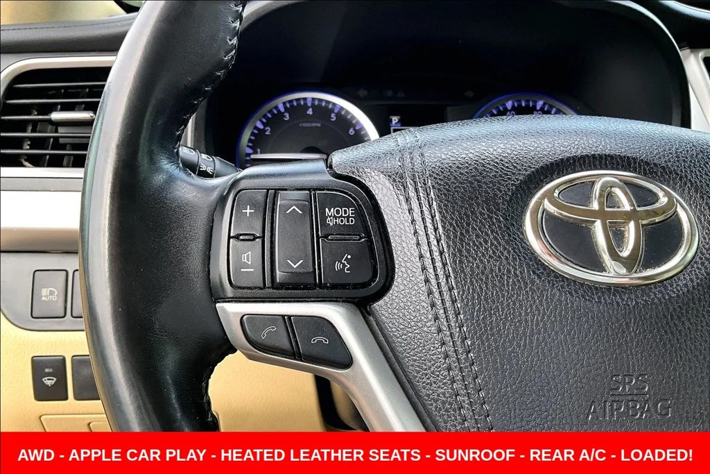 Used 2019 Red Toyota XLE image 13