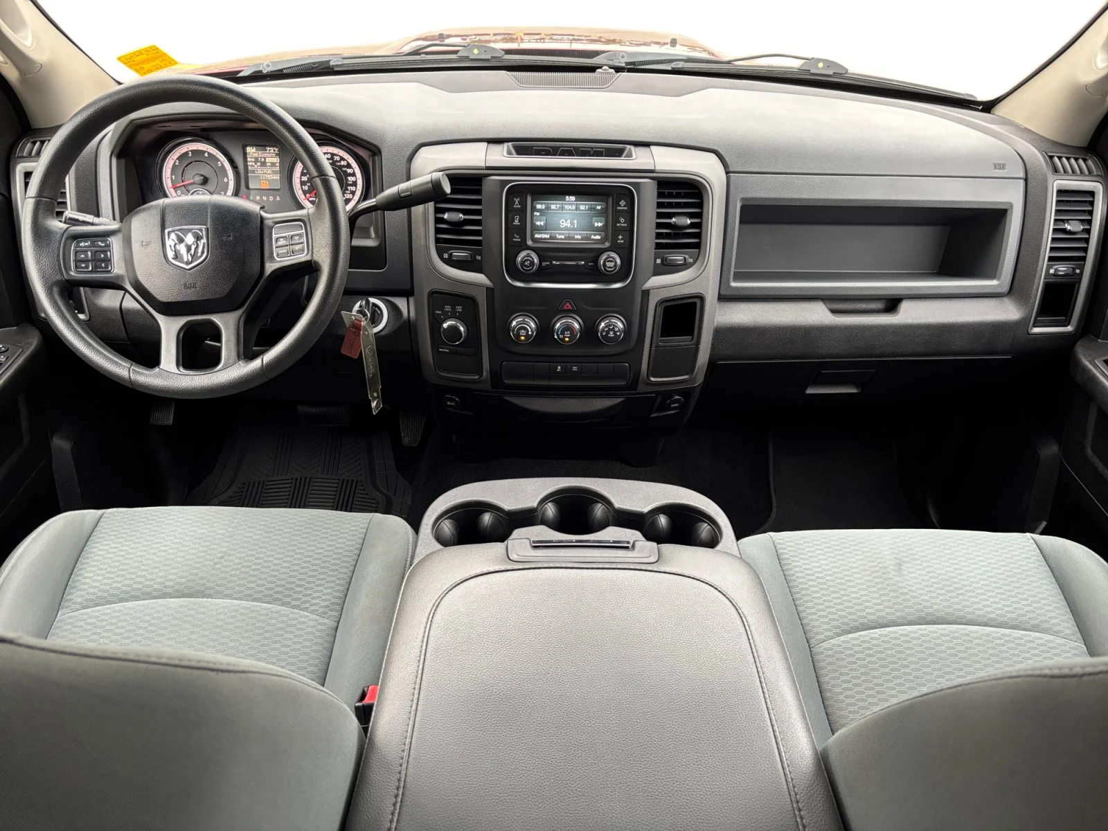 Used 2019 RED PEARL Ram Express image 12