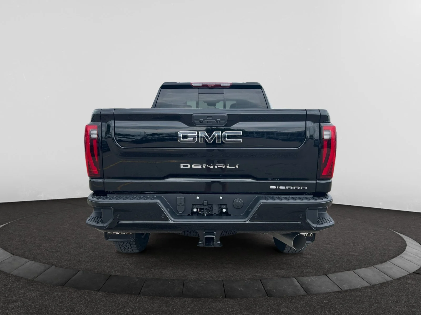 New 2026 Onyx Black GMC Denali Ultimate image 4