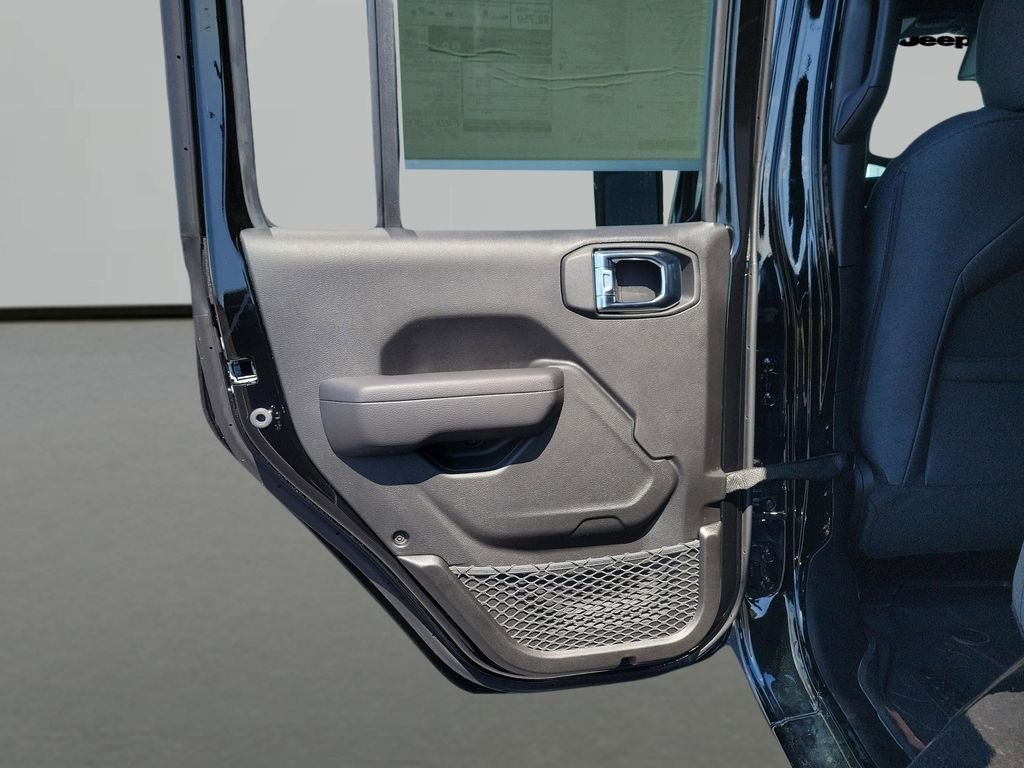 New 2025 Black Clear-Coat Exterior Paint Jeep Sport S image 28