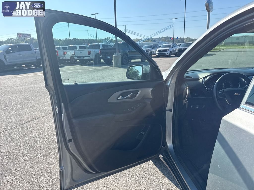 Used 2023 Gray Chevrolet LT image 22