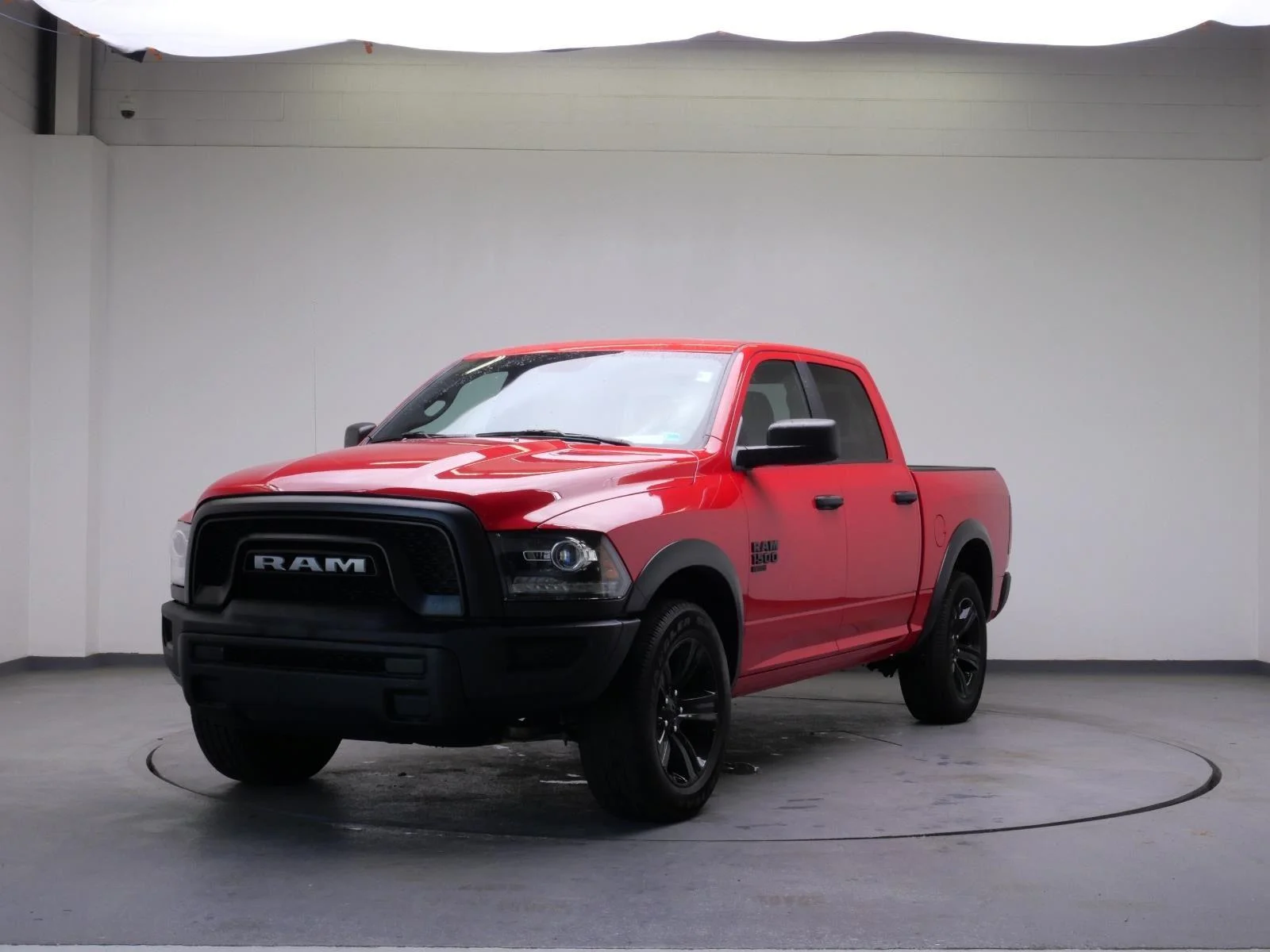 2024 RAM 1500 Classic Warlock 4x4 Crew Cab 5'7's photo