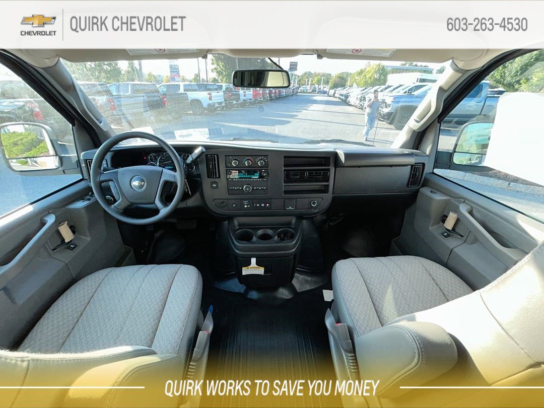 2025 Chevrolet Express Cargo Work Van - Photo 12