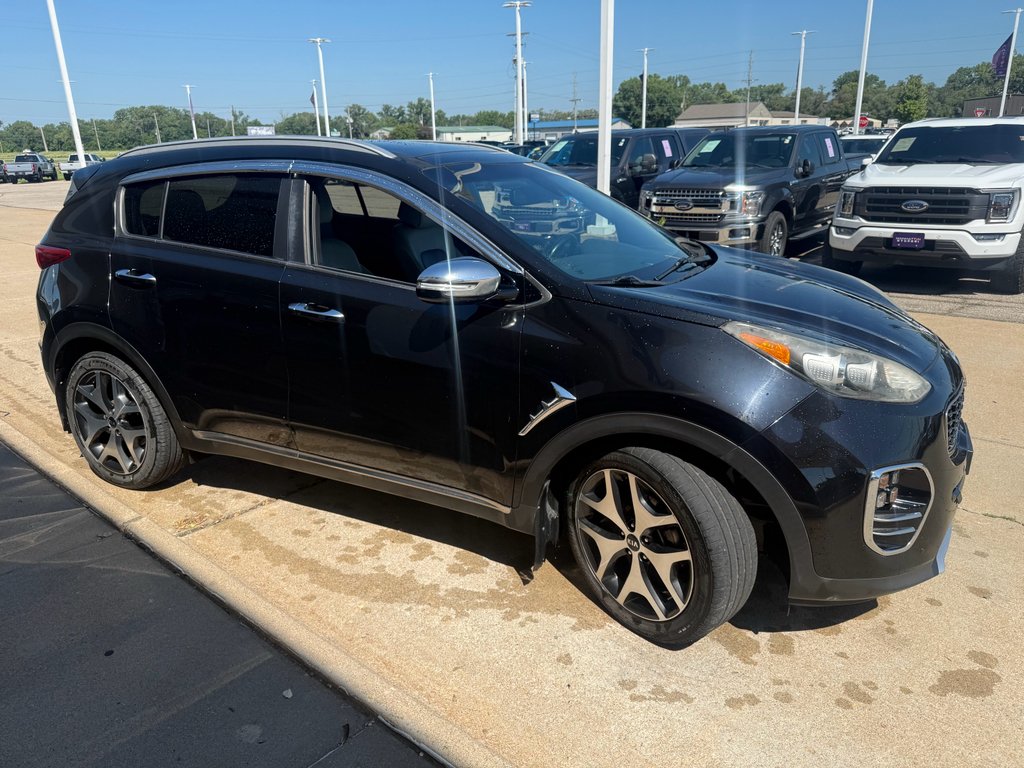 Used 2017 Black Cherry Kia SX image 8