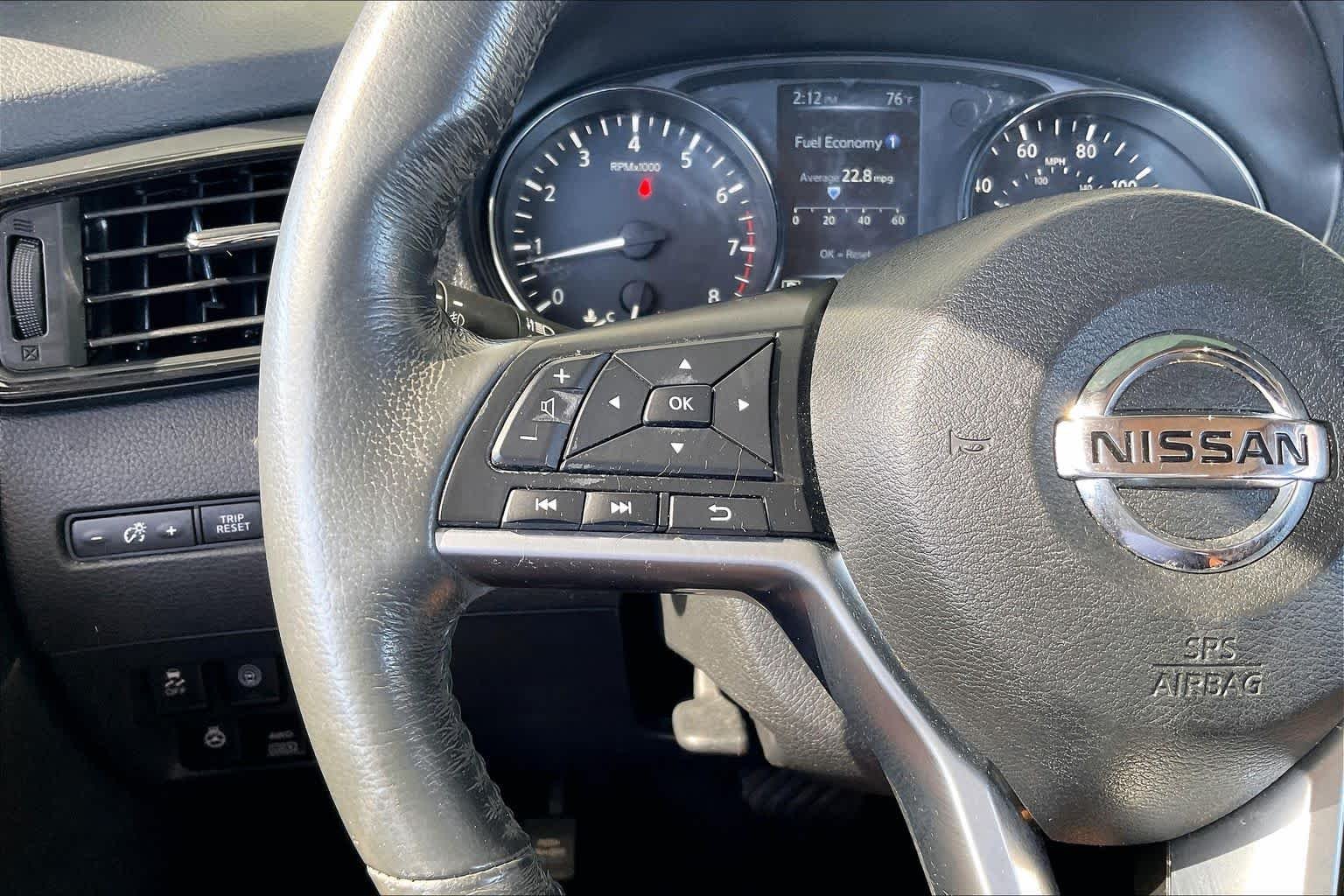 Used 2017 Gun Metallic Nissan SL image 21