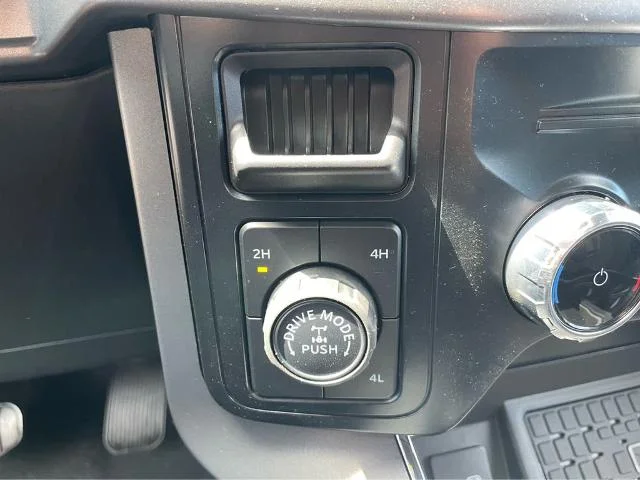 2025 Ford F-150 XLT - Photo 72