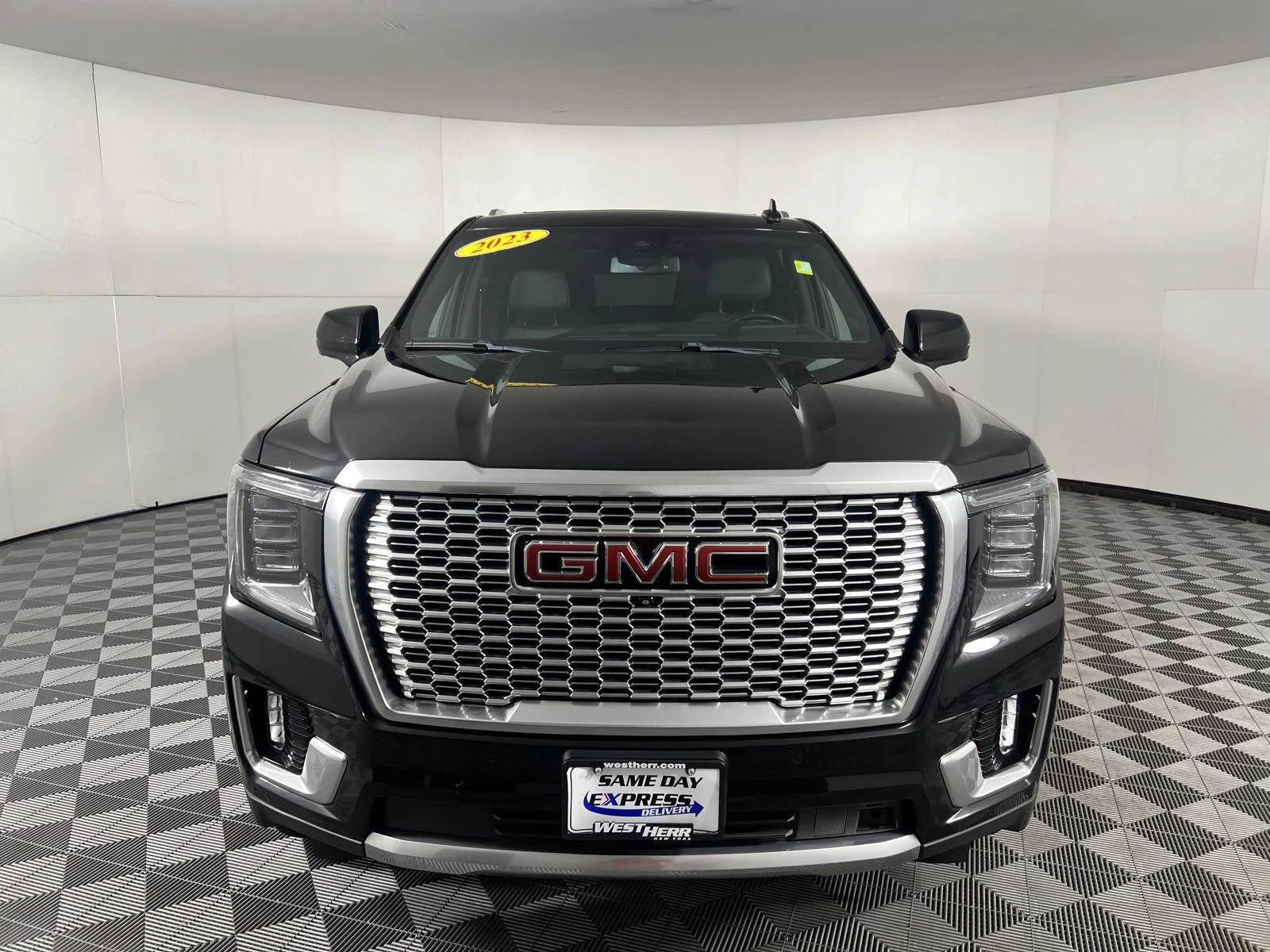 Used 2023 Onyx Black GMC Denali image 9