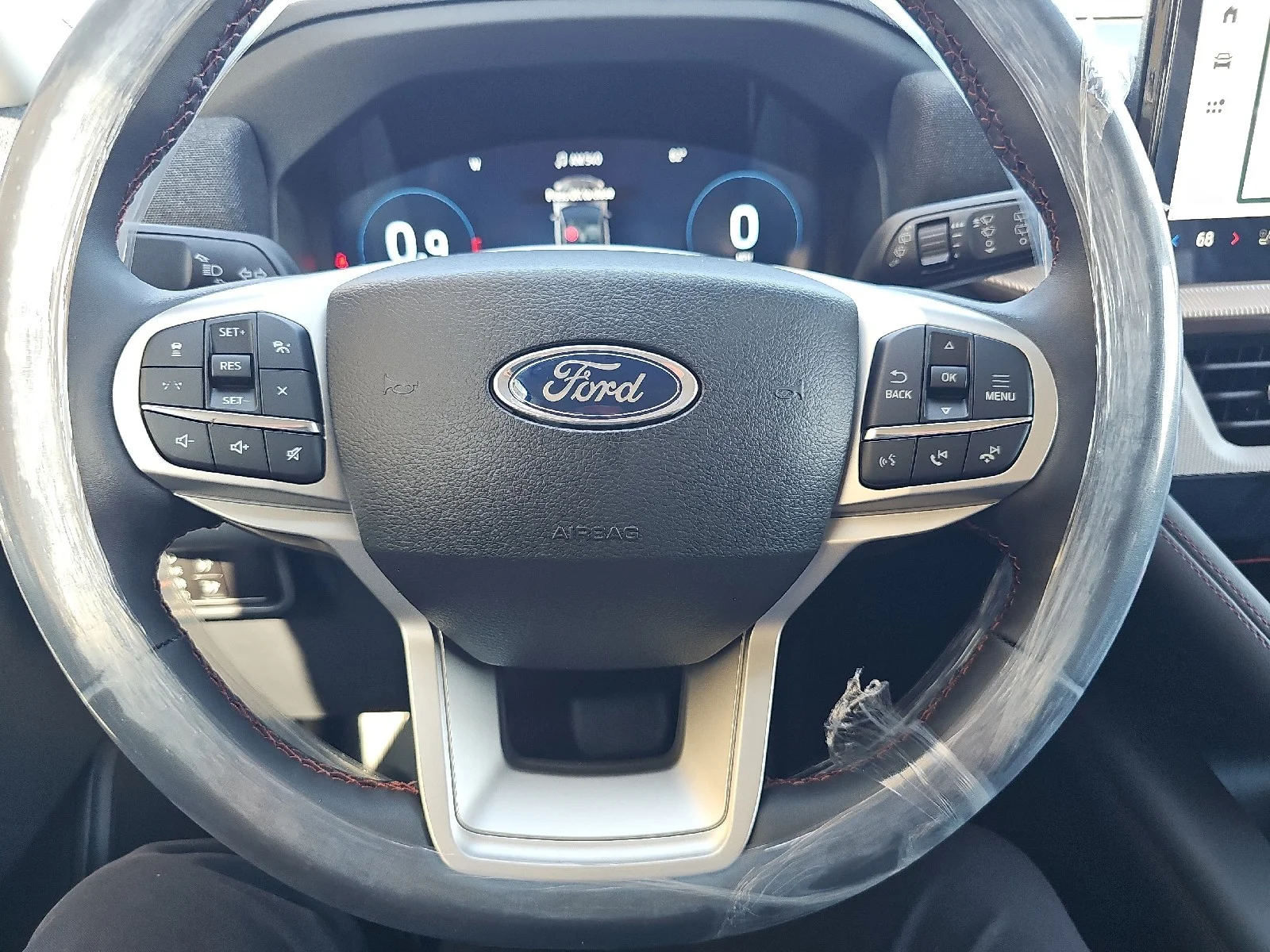 New 2026 Space White Metallic Ford Active image 27