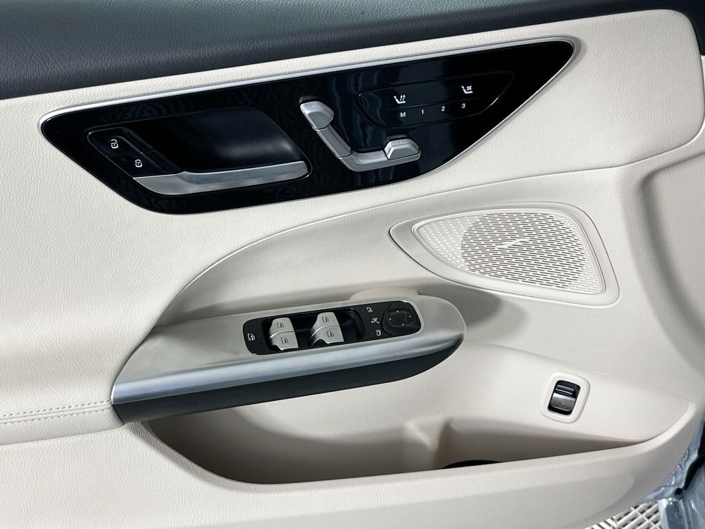 New 2026 Cirrus Silver Metallic Mercedes-Benz C 300 image 18