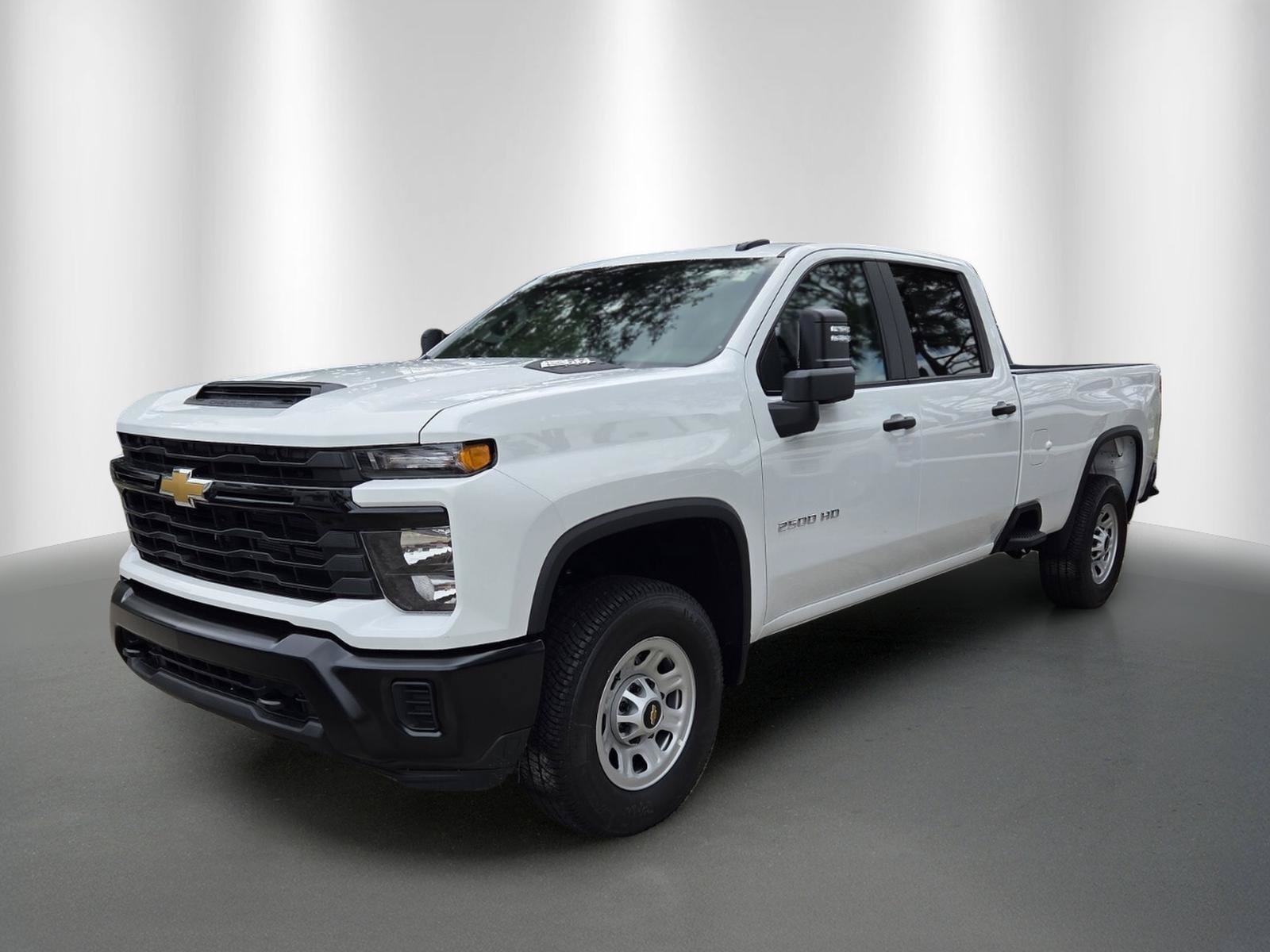 New 2026 Summit White Chevrolet WT image 2