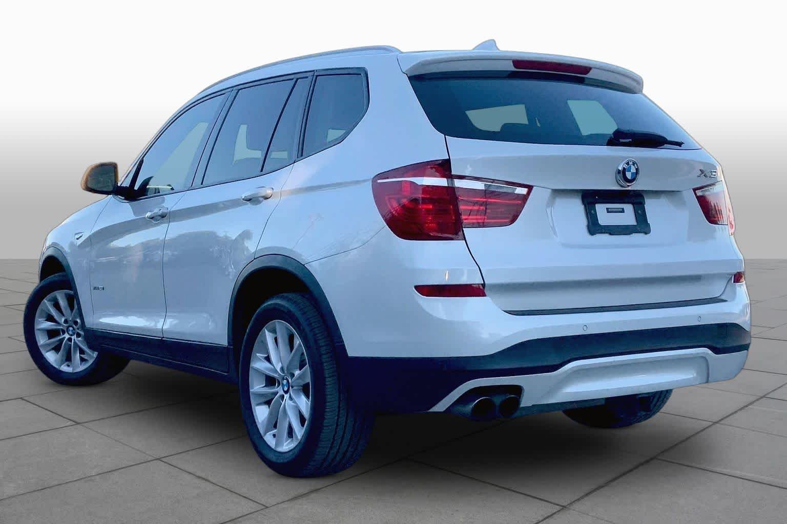Used 2017 Alpine White BMW xDrive28i image 12