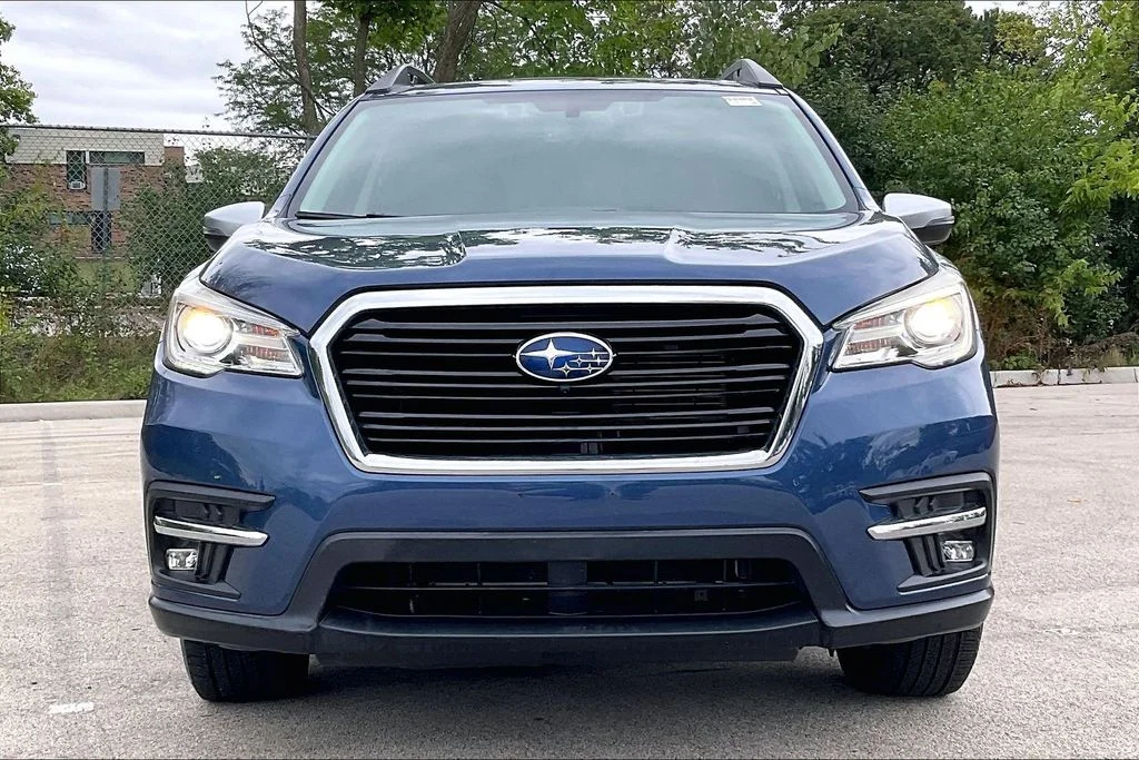 Used 2021 Blue Subaru Touring image 2