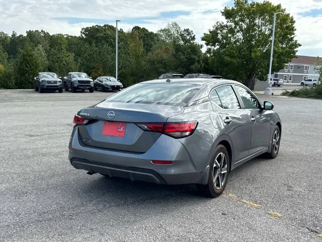 Used 2025 Gray Nissan SV image 4