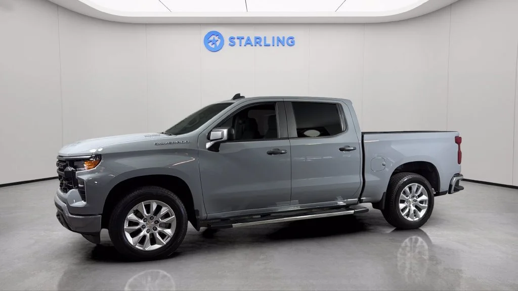 Used 2025 Slate Gray Metallic Chevrolet Custom image 3
