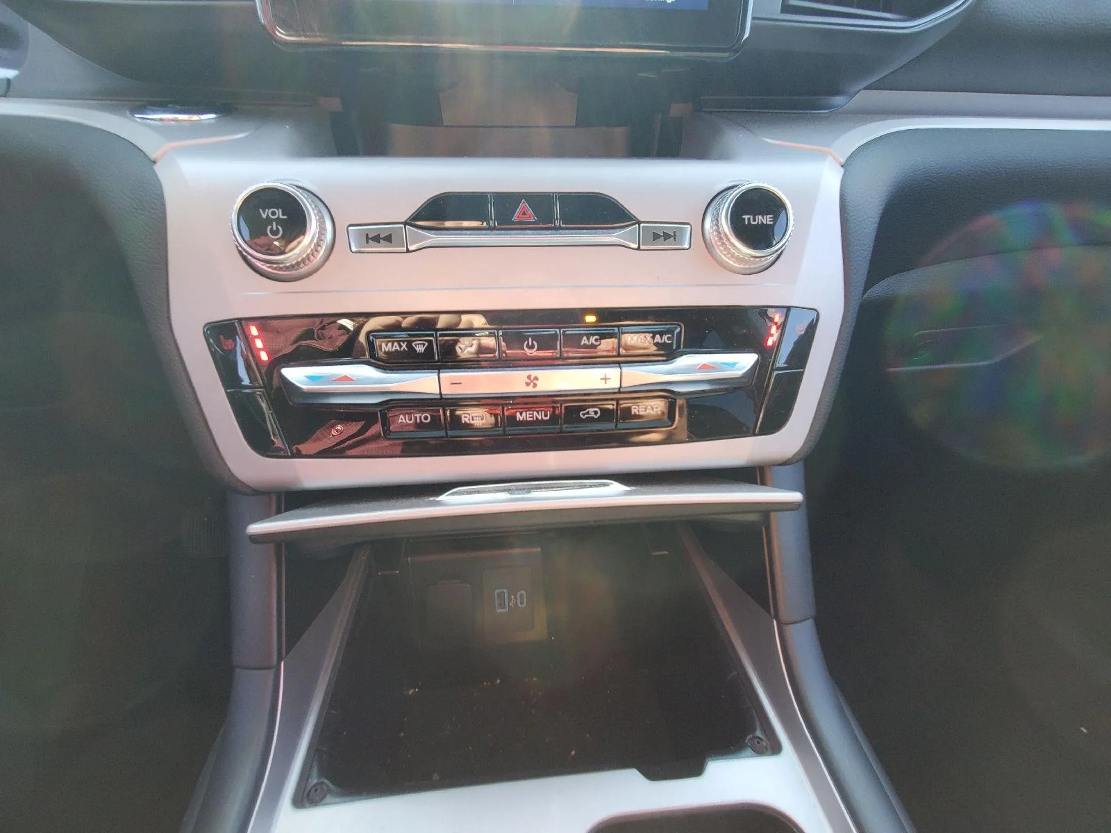 Used 2024 Agate Black Ford XLT image 16