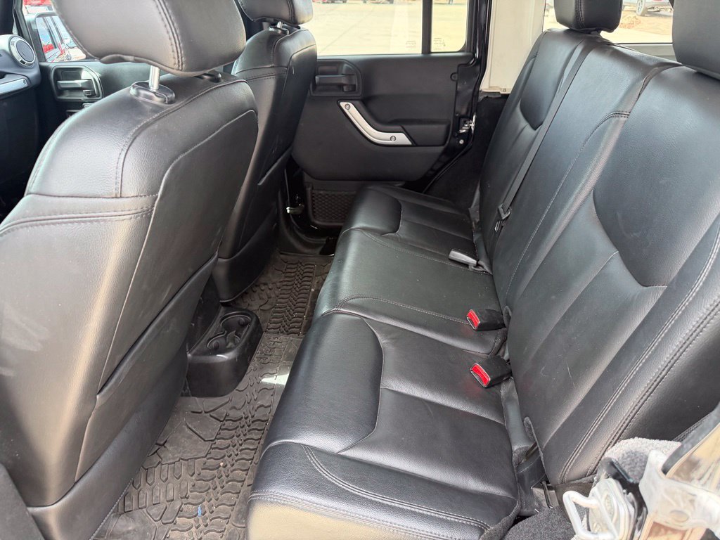 Used 2013 Black Jeep Unlimited Rubicon image 6