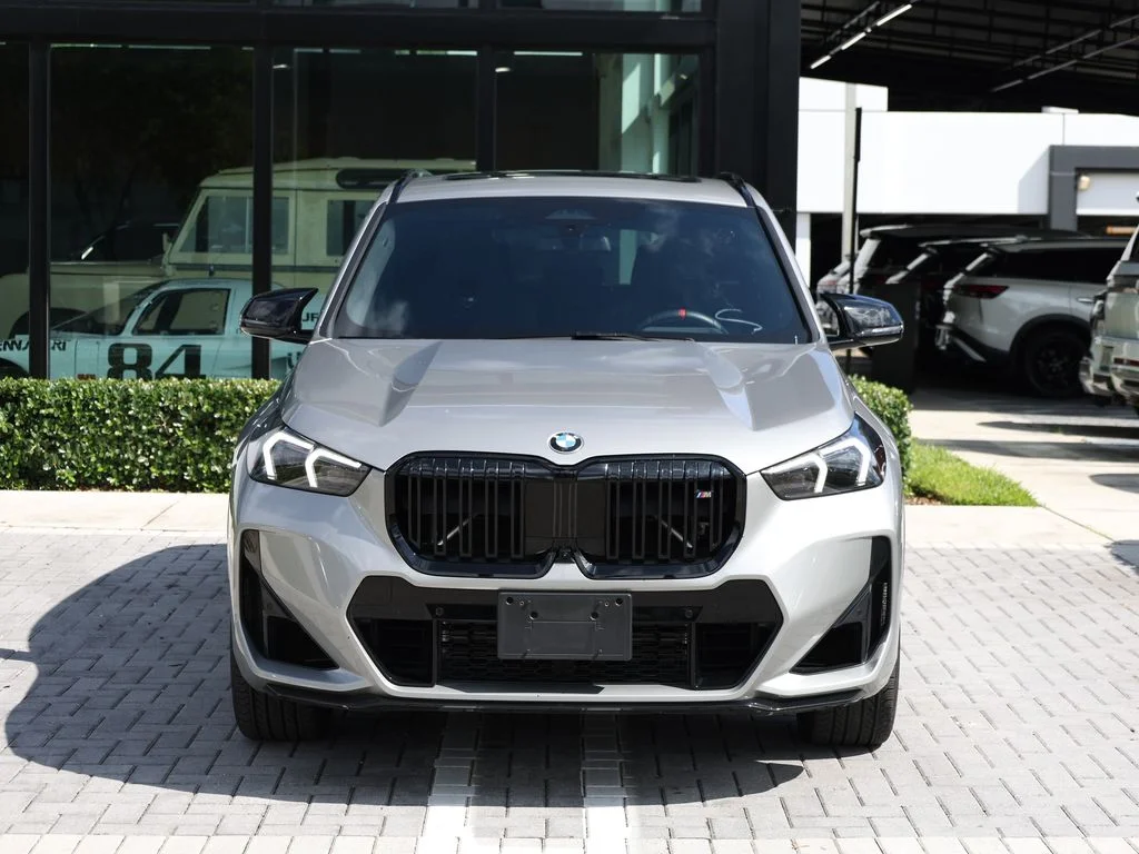 Used 2026 Silver BMW M35i image 3