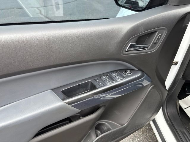 Used 2017 White Chevrolet Z71 image 18