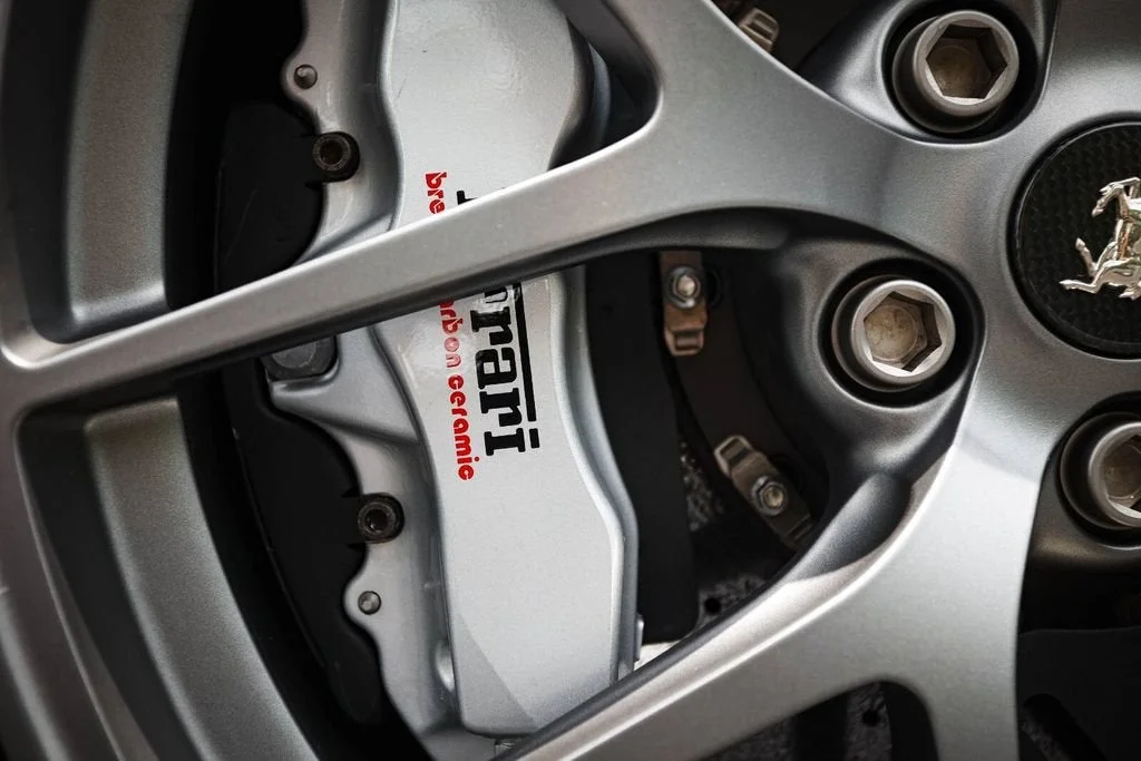 Used 2011 Grigio Titanio Metall Ferrari Base image 16