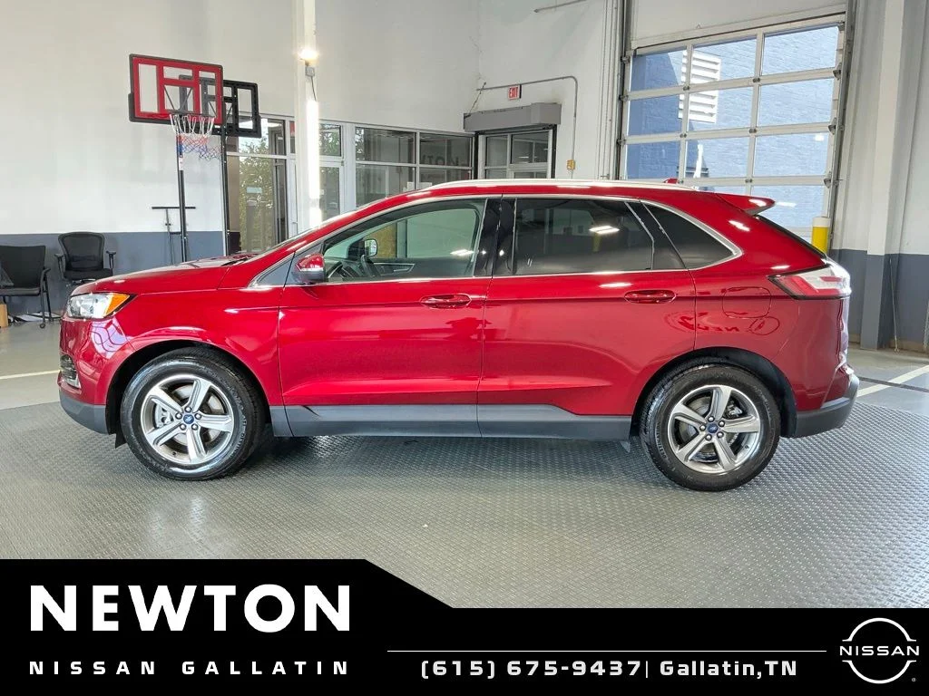Used 2019 Ruby Red Metallic Ford SEL image 3
