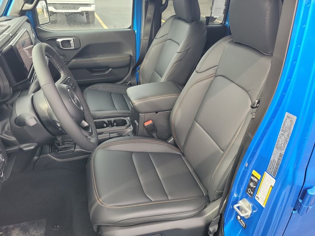 New 2026 Hydro Blue Pearlcoat Jeep Sahara image 19