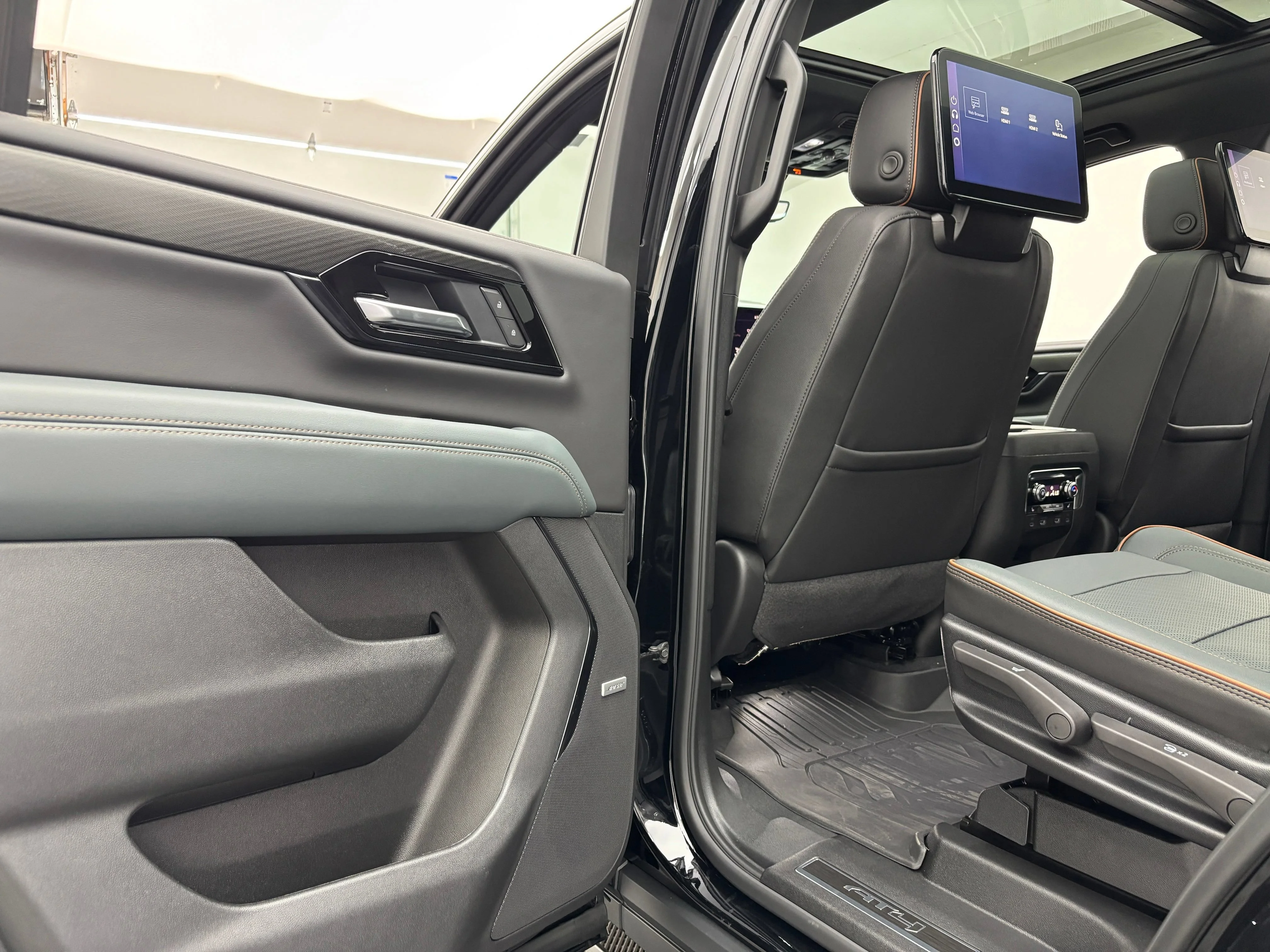 2026 GMC Yukon AT4 - Photo 46