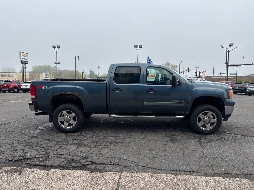 Used 2013 Stealth Gray Metallic GMC SLE image 7