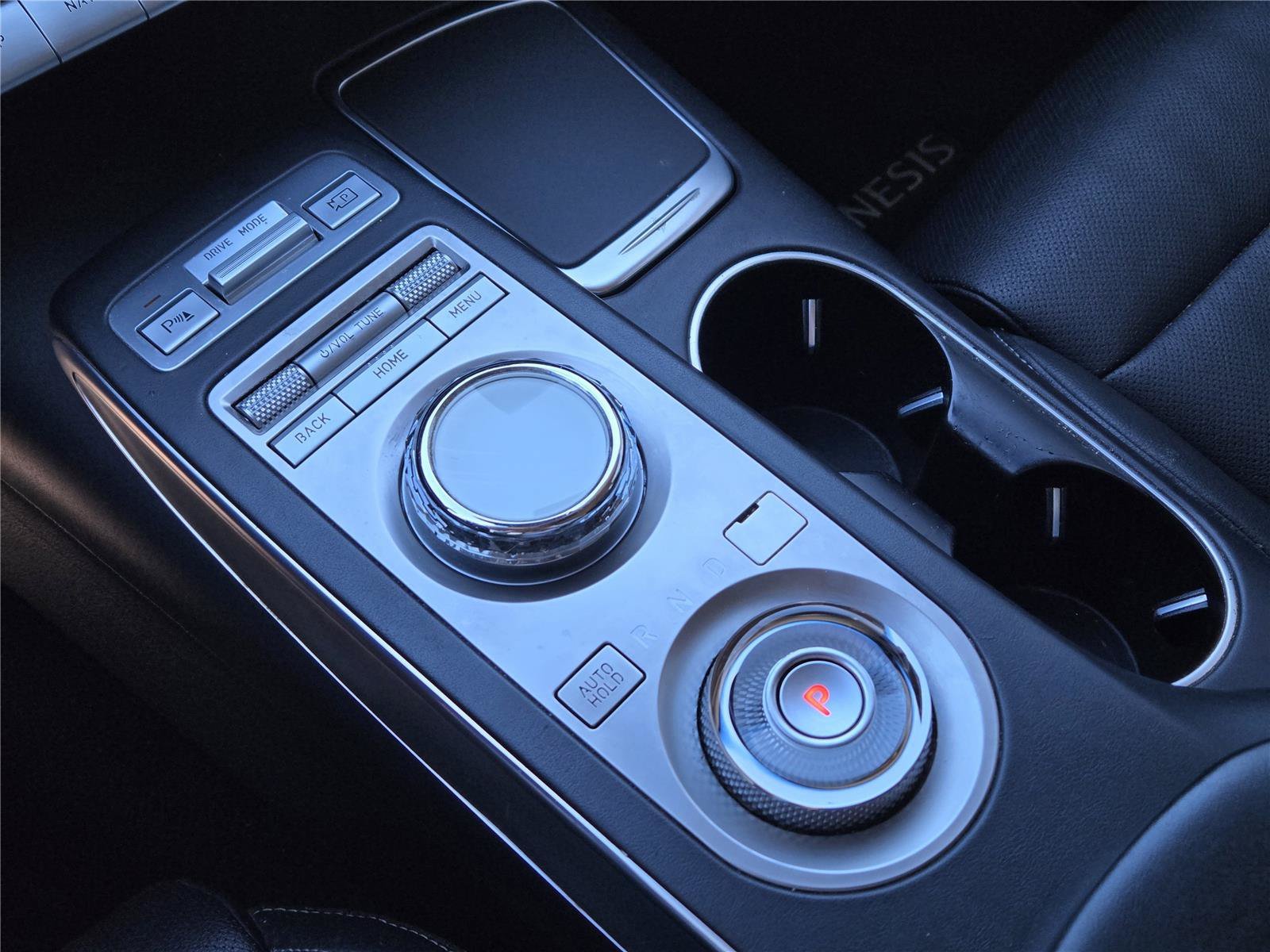2022 GENESIS GV70 Standard - Photo 28