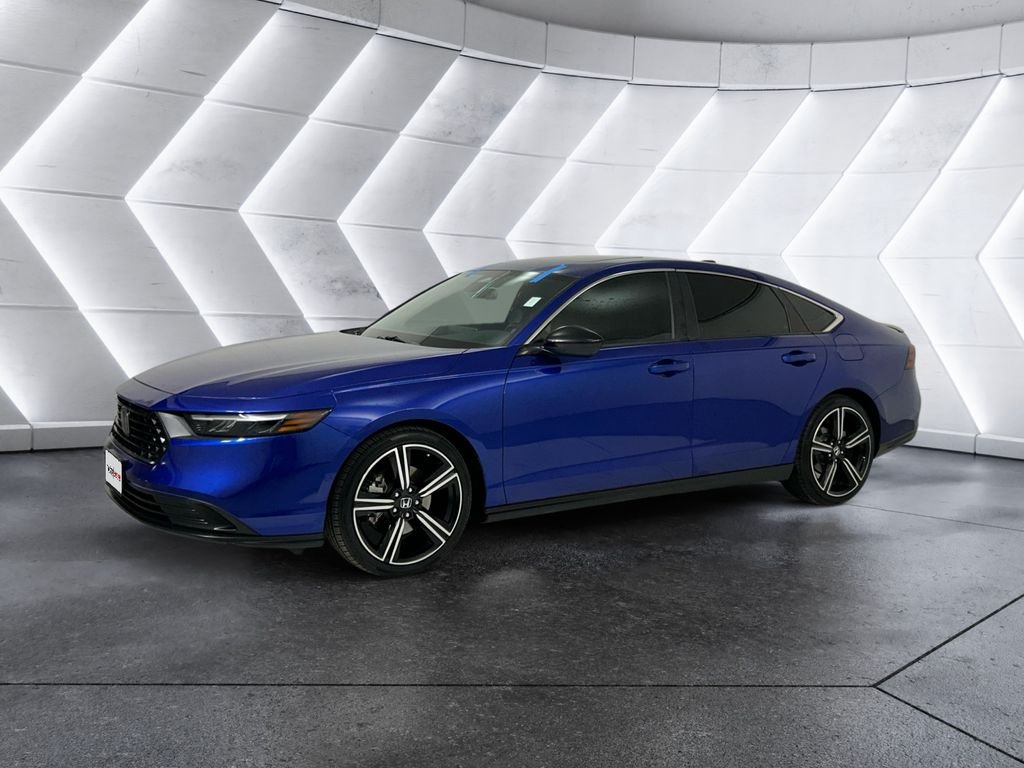 Used 2024  Honda Sport image 3