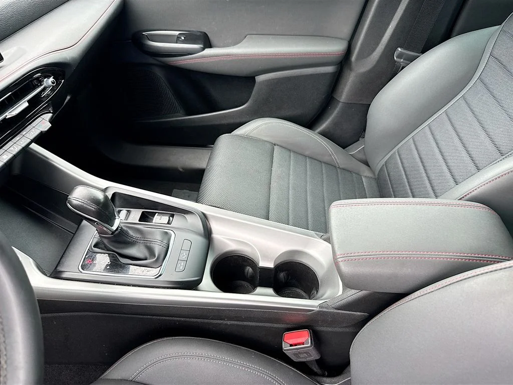Used 2024  Dodge GT image 25