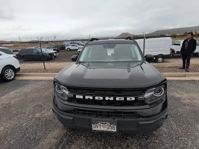 Used 2022 Black Ford Outer Banks image 2