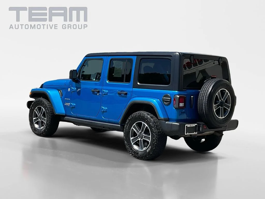 Used 2023 Blue Jeep Sahara image 5